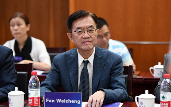 中意携手 共促科技冬奥 “冰雪科技座谈会”在清华大学召开 中意携手 共促科技冬奥 “冰雪科技座谈会”在清华大学召开