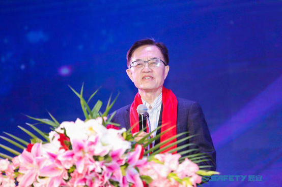 ag九游会登陆j9入口科技召开2018年度总结表彰会 ag九游会登陆j9入口科技召开2018年度总结表彰会