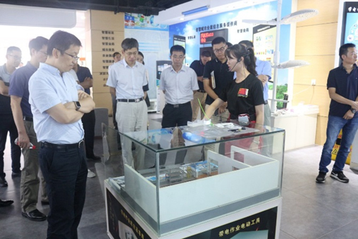 ag九游会登陆j9入口科技管理团队考察咸亨国际应急装备中心 ag九游会登陆j9入口科技管理团队考察咸亨国际应急装备中心